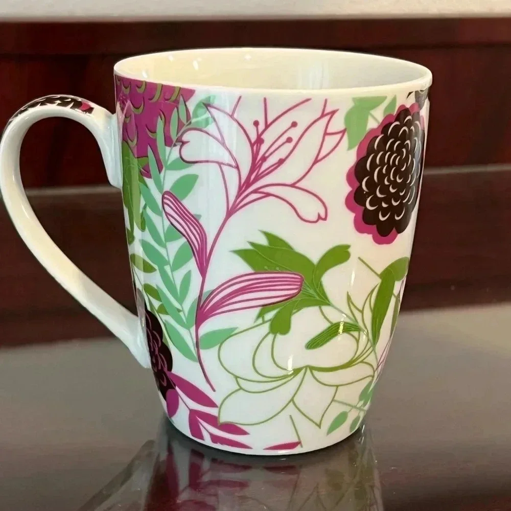 Pier One 2013 “friends” coffee mug pink/green/brown floral design. Great gift!​